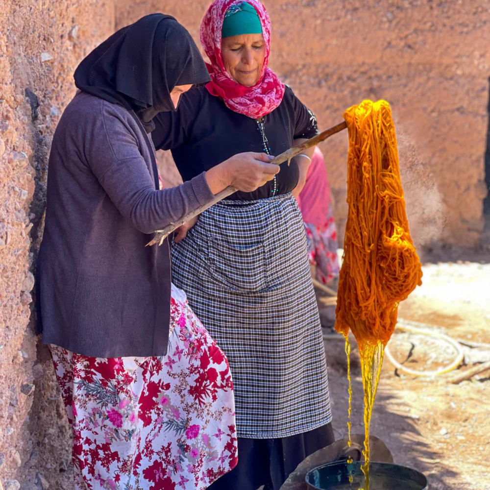 Färbung marokkanischer Teppiche natürliche Farben