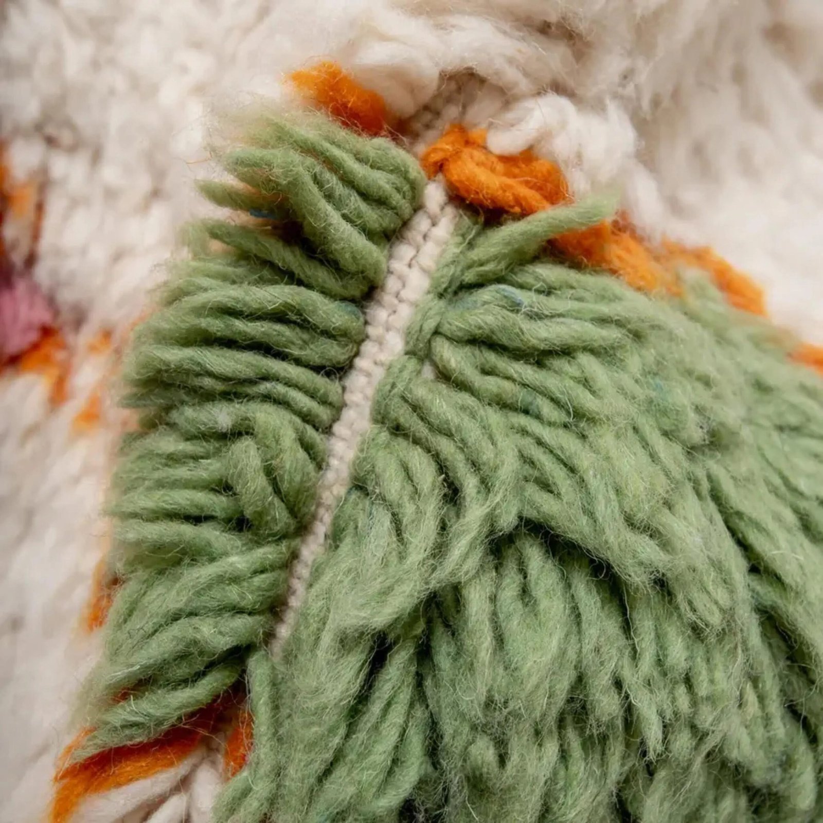 Berber Teppich mit bunten geometrischen Motiven aus Marokko