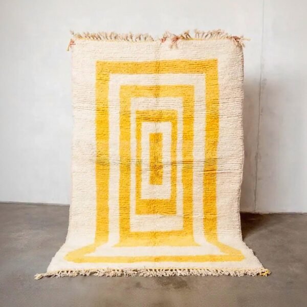 Berber Teppich aus Marokko in Creme und Gelb mit modernem geometrischem Muster