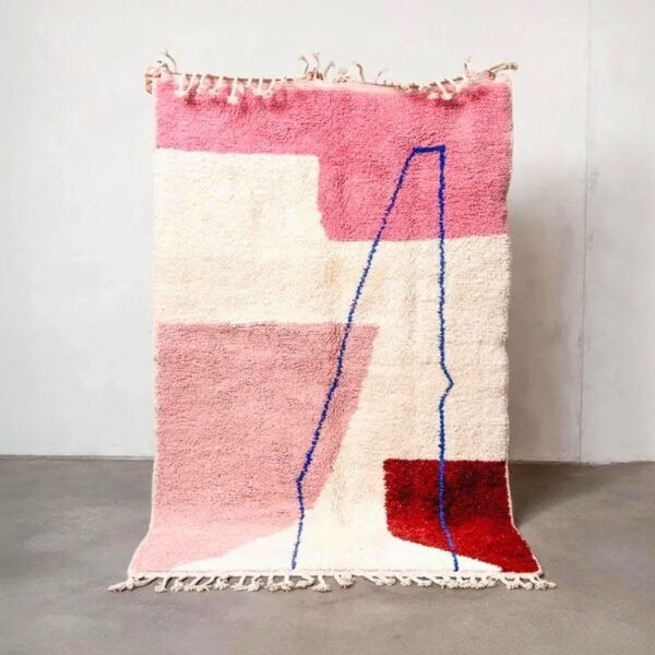 Berber Teppich aus Marokko mit rosa, cremefarbenem und rotem modernem Design aus Schurwolle